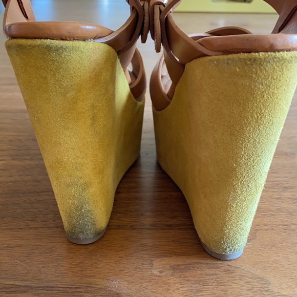 Sergio Rossi Classic Wedge - Picture 4 of 6